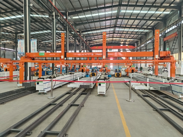 光伏支架设备怎么用电